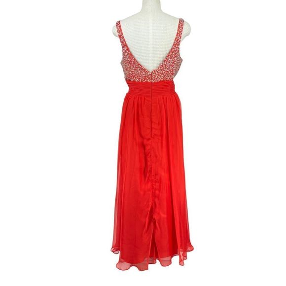 Radiant Red Embellished Evening Gown – Size 12 - Picture 3 of 12